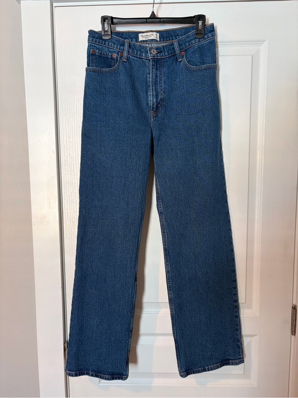 Abercrombie & Fitch Women's Dark Blue Straight-Leg Jeans